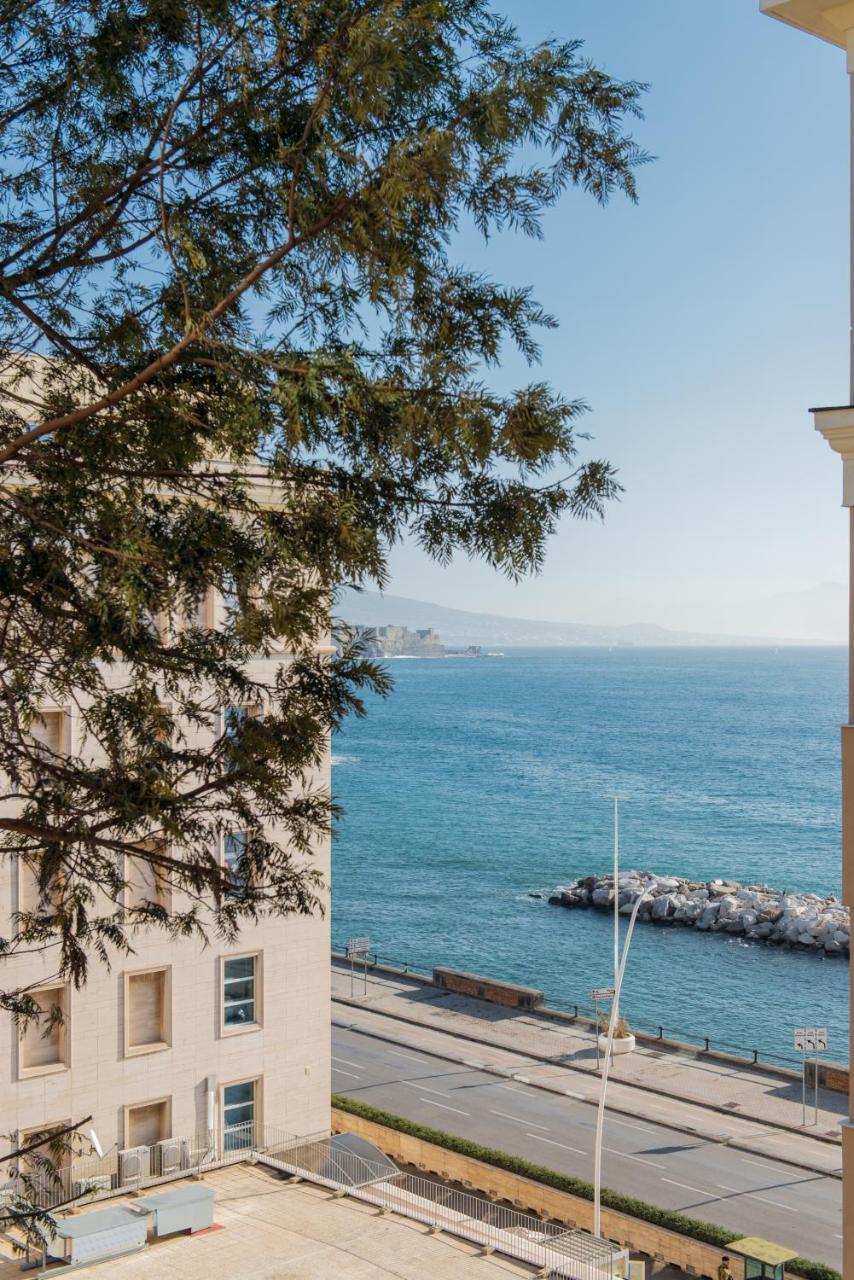 Yourelais Pergolesi * Napoli